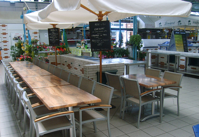 140843cantine_tables.jpg