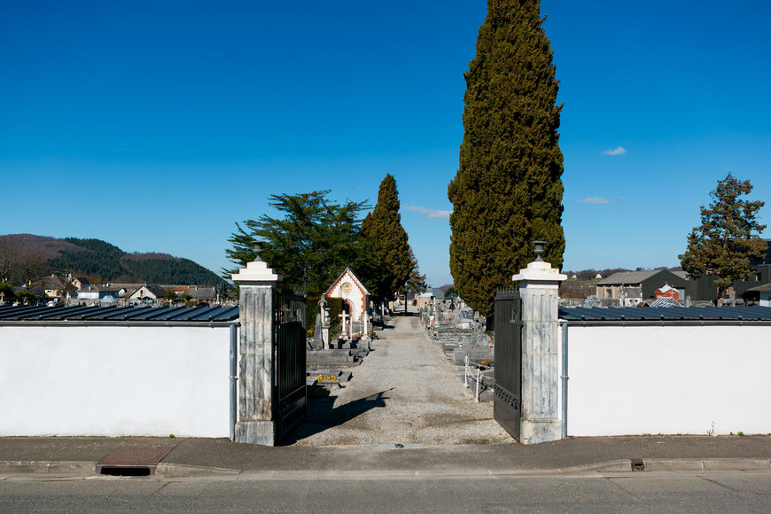 _AP_8153_RE_cimetiere